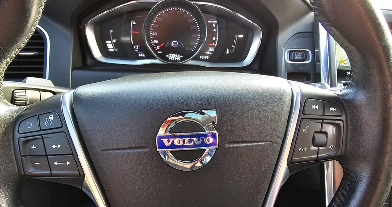 Volvo XC 60 cena 92400 przebieg: 142000, rok produkcji 2016 z Lidzbark małe 631